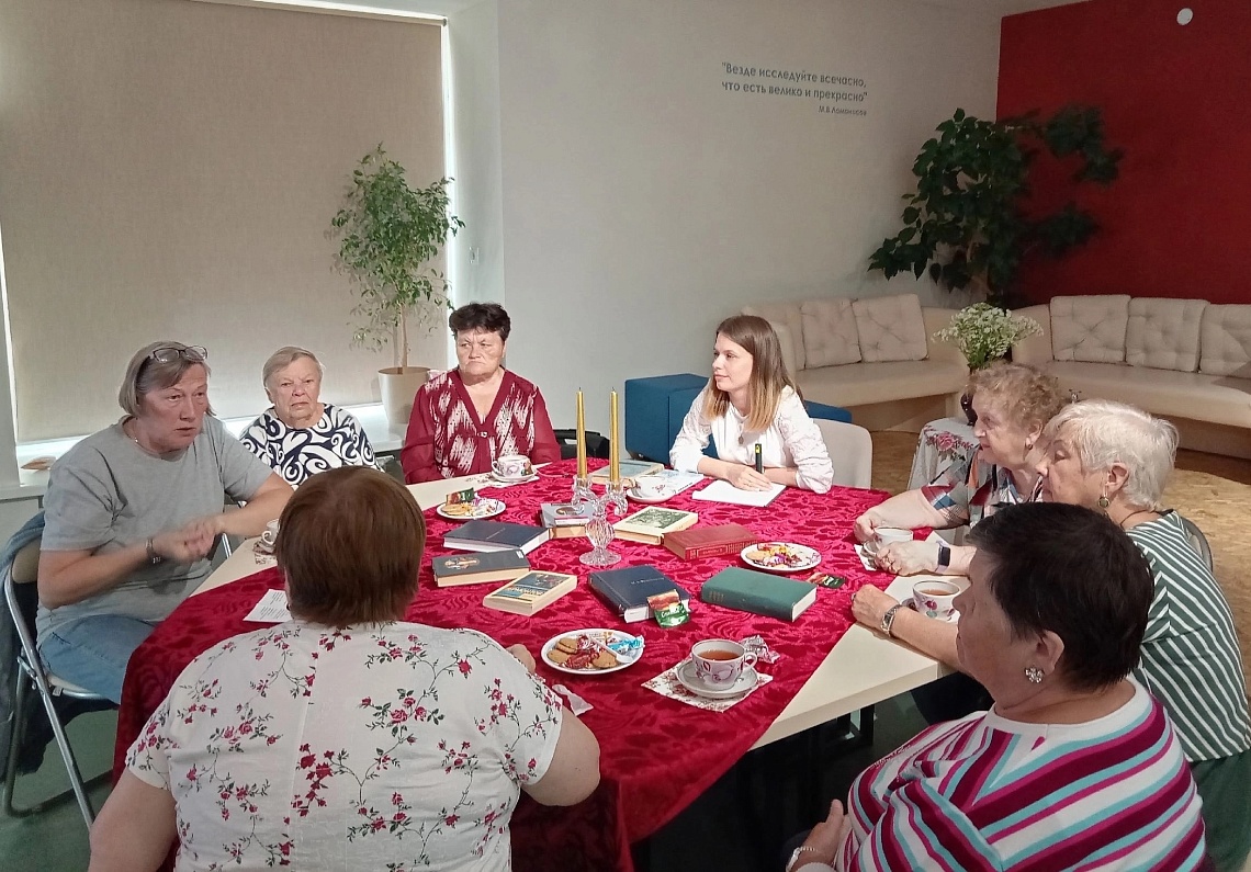 Две судьбы — два ответа: что выбирает человек?